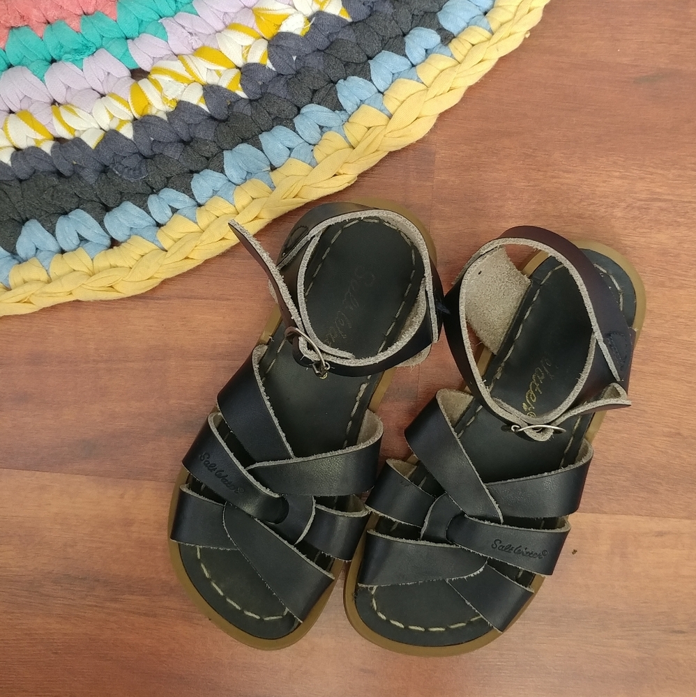 Navy Saltwater Sandals